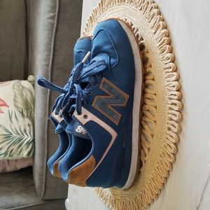 New Balance 574 Women's size 9